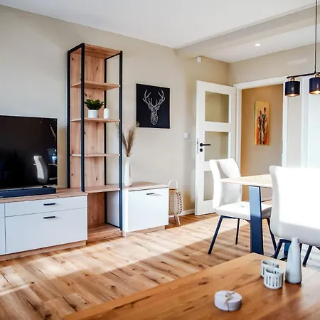 Lenneglueck Apartmán *